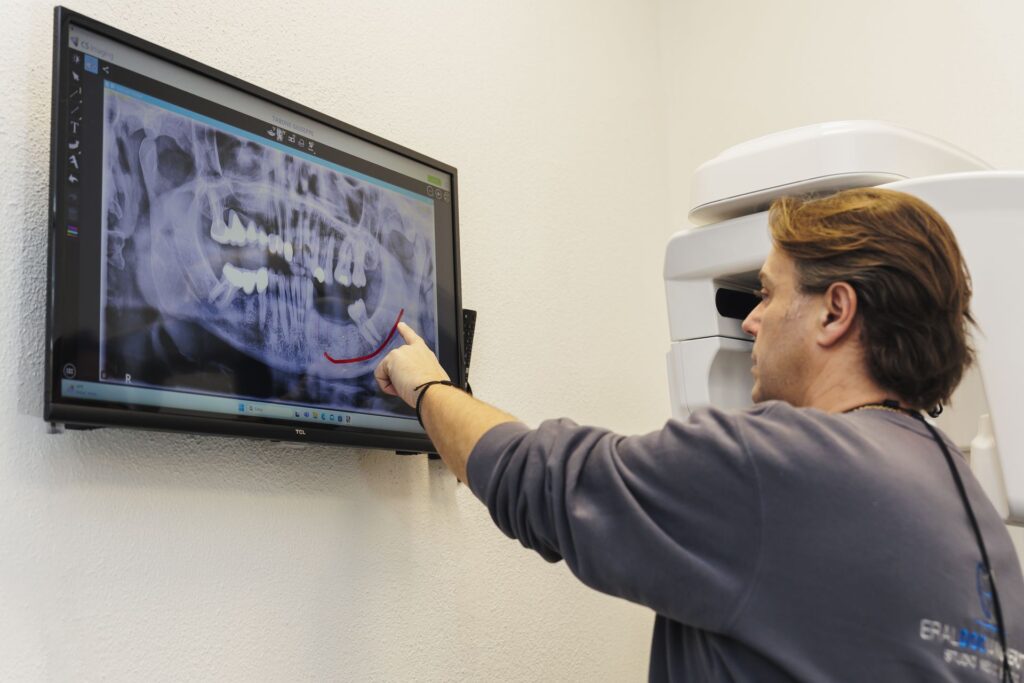 Dott. Eraldo Ciangherotti - opt Dott. Eraldo Ciangherotti - opt